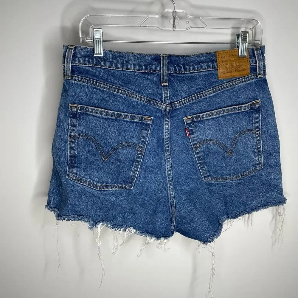 Levi’s Ribcage Shorts Blue Raw Hem Button Fly Cut Off Size 31 - Picture 2 of 8